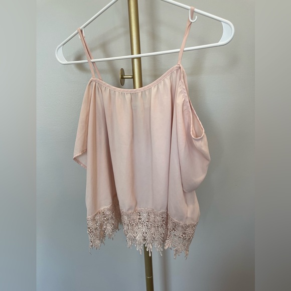 Kimchi Blue top in pink, size small - Picture 2 of 5